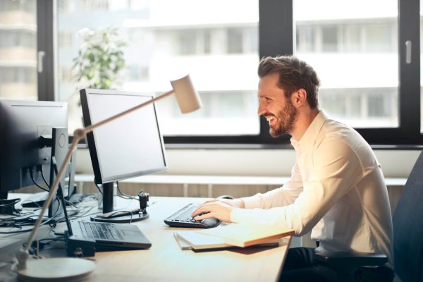 Il futuro del lavoro remoto: opportunit� e sfide per le imprese
